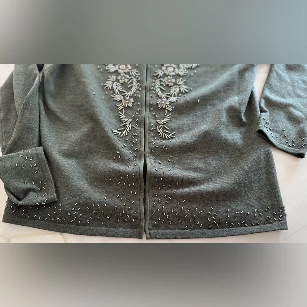 Ann Taylor Ultra Fine Merino Wool Beaded Cardigan Sz S - Picture 7 of 11